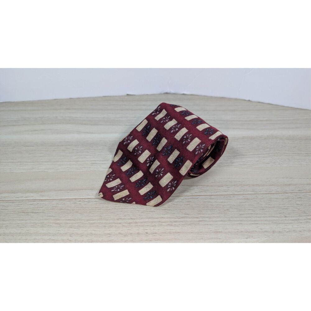 Hill & Archer Tie Red Geometric Pattern Handmade Classic Necktie